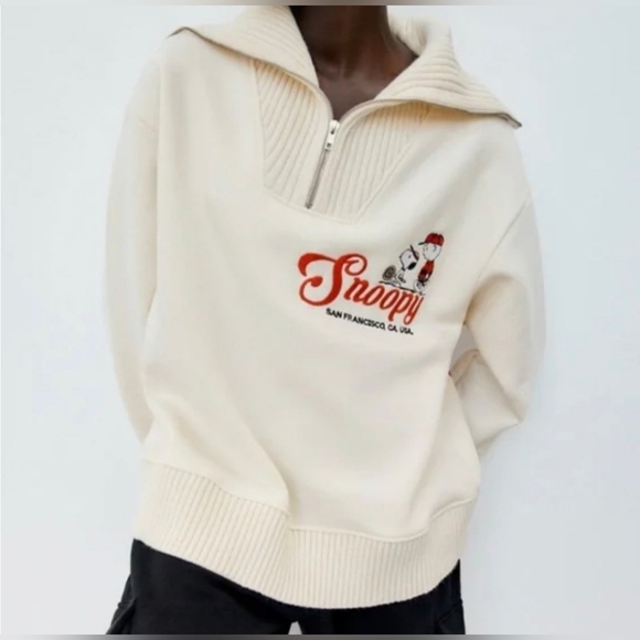 Zara Sweaters - Zara Unique Snoopy Peanut Beige Women Sweater Overzised Small Zipper High Collar